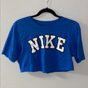 Vintage cropped nike tee